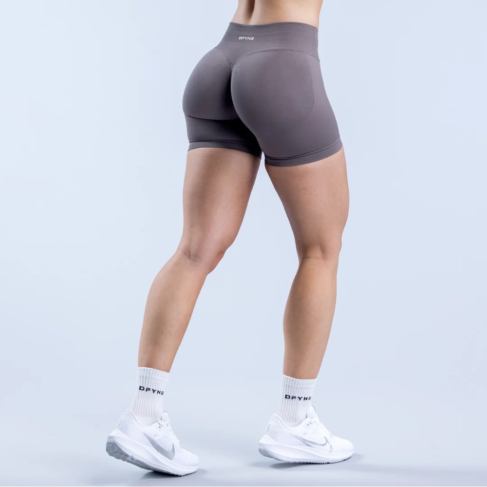 DFYNE impact truffle shorts, size small